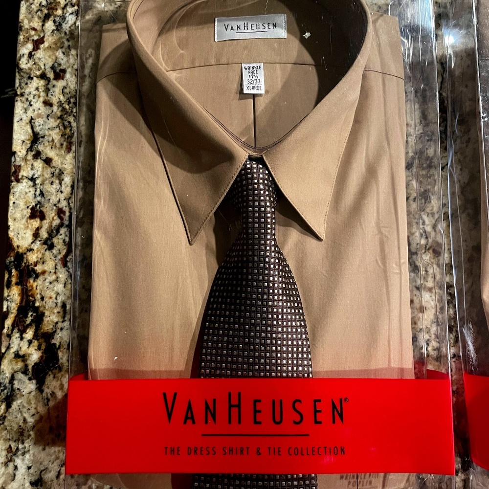 VAN HEUSEN® MEN’S DRESS SHIRT AND TIE COLLECTION